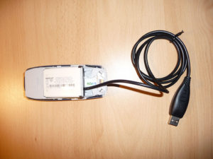Nokia 3310 avec carte SIM B&You et data cable