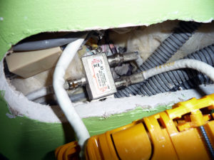 Remplacement délicat, l'espace est confiné...